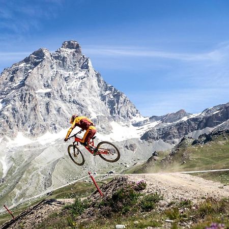 Relax & Sports -Cervinia- Maison Valtournenche Eksteriør billede